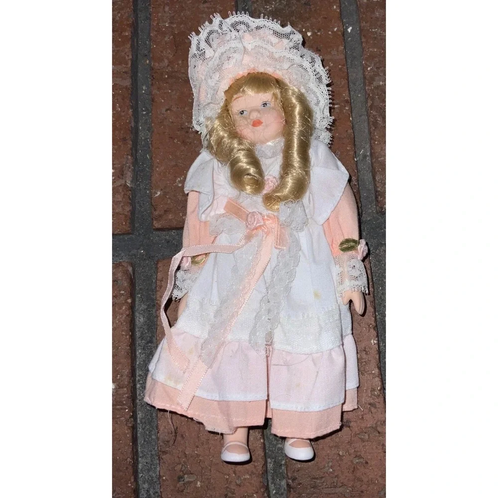 Vintage Porcelain Doll Pink White Lace Victorian Dress Blonde Curls Bonnet 8